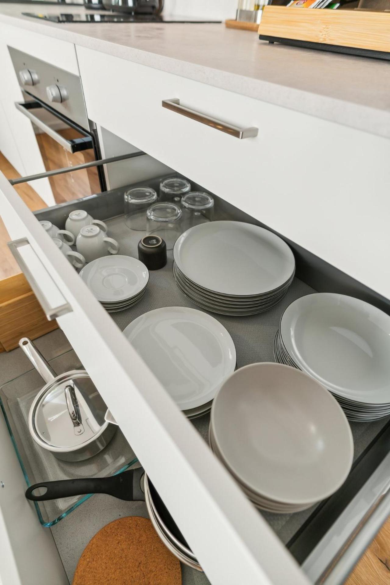 Deluxe Apartment In Bielefeld City Mit Parkplatz Und Balkon Eksteriør bilde