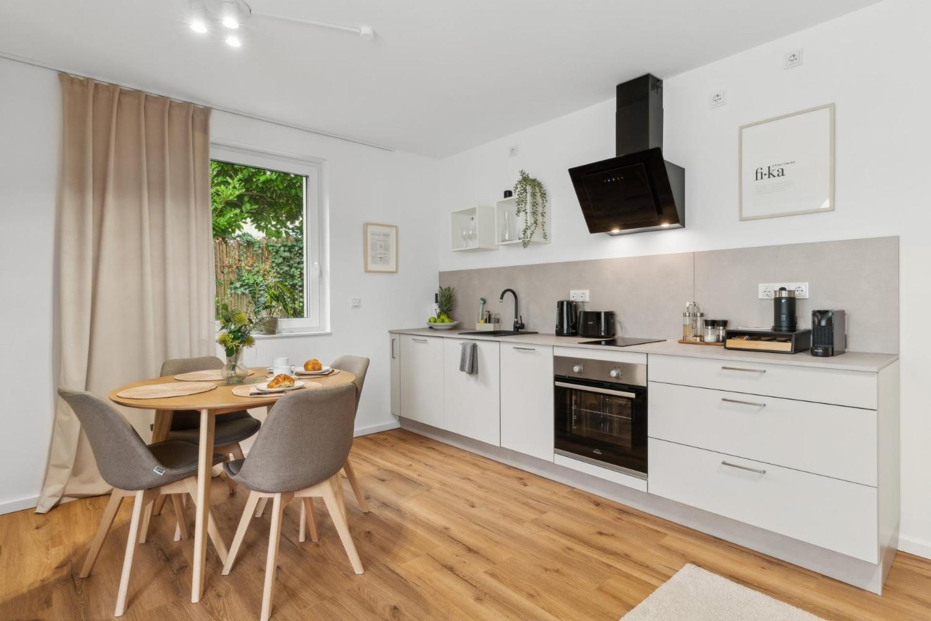 Deluxe Apartment In Bielefeld City Mit Parkplatz Und Balkon Eksteriør bilde
